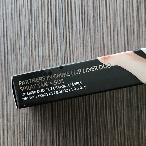 NWT Qveen Studio Partners In Crime Lip Liner Duo (SOS and spray tan) - Picture 4 of 5